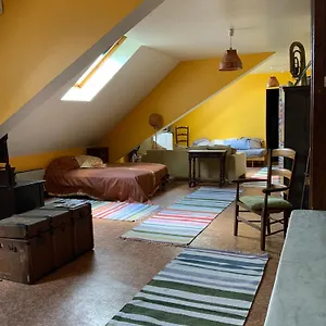 https://appartement-63m2-3eme-etage-pour-sejours-a-moulins.hotels-rhonealpes.com