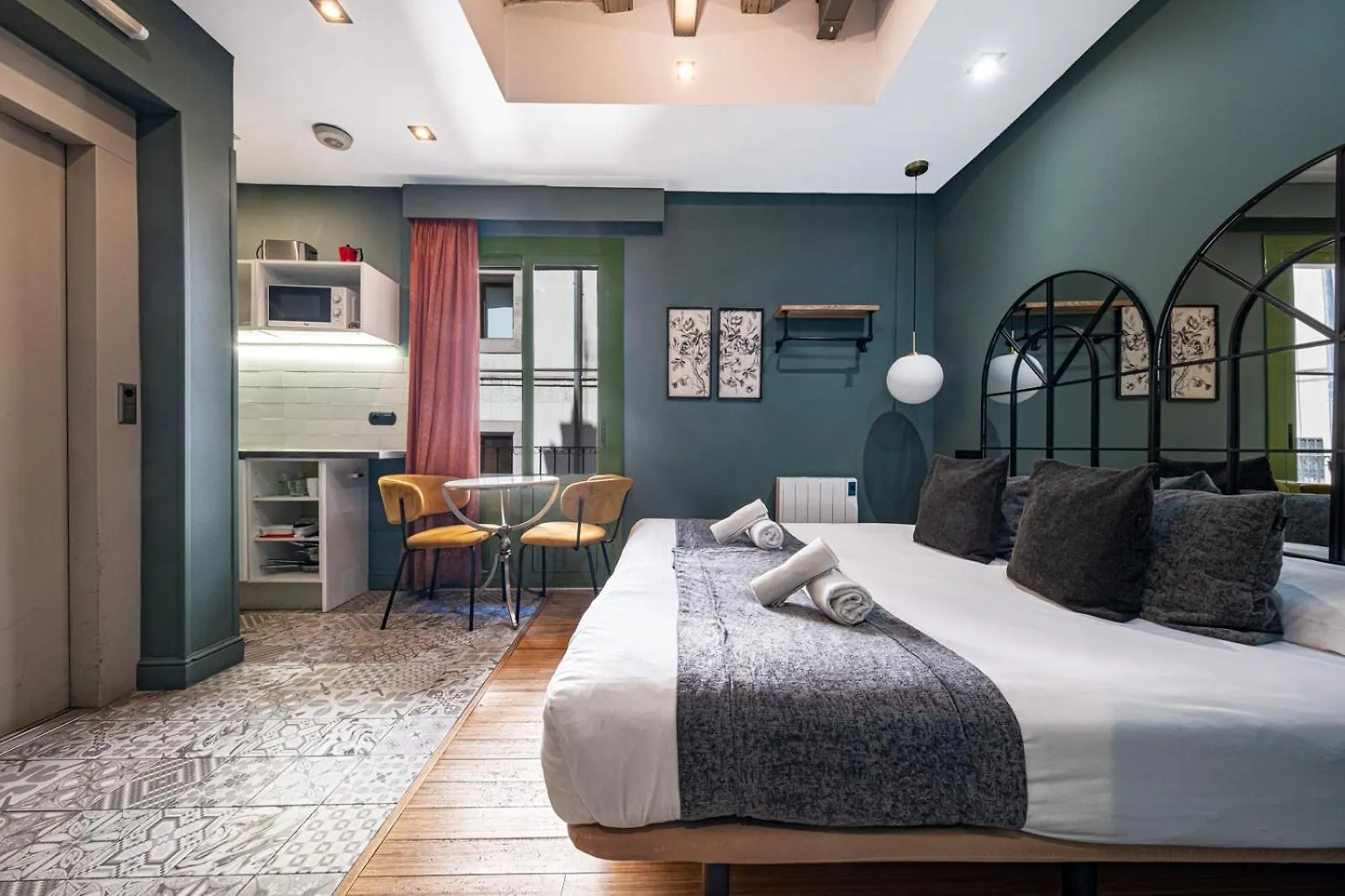 Ainb Born-Dames Apartments Barcelona