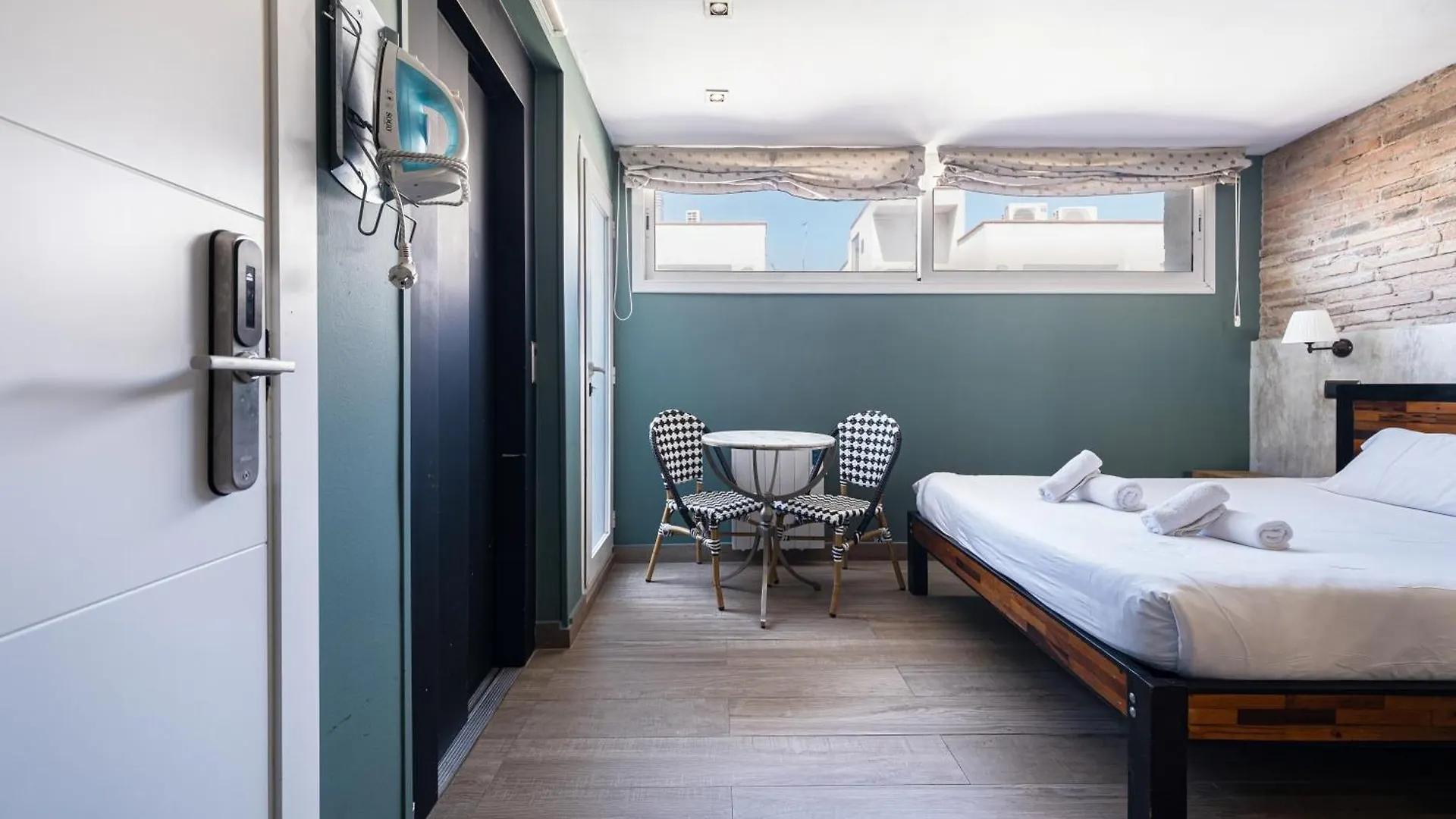 Ainb Born-Dames Apartments Barcelona