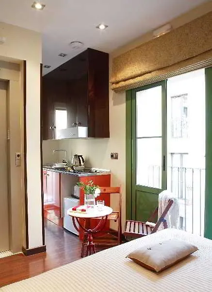 Ainb Born-Dames Apartments Barcelona