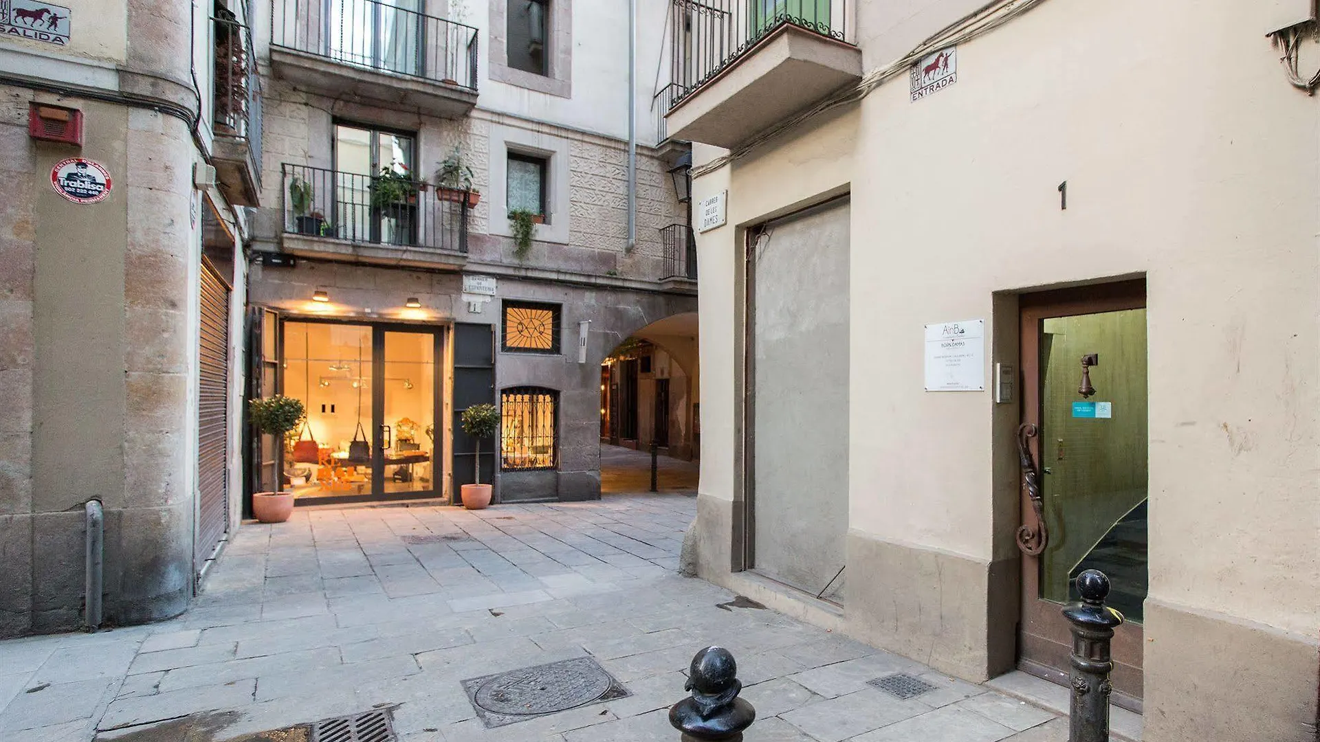 Ainb Born-Dames Apartments Barcelona 0*,  Spain