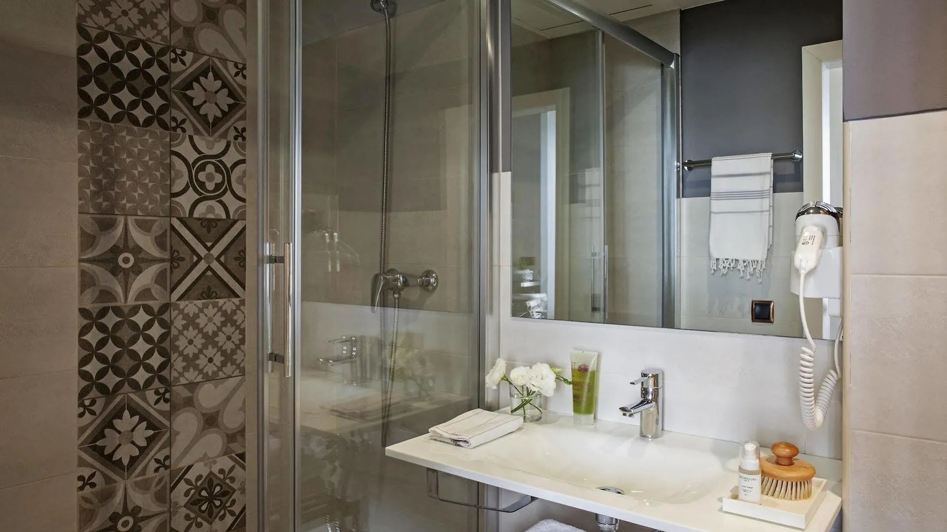 Ainb Born-Dames Apartments Barcelona Spain